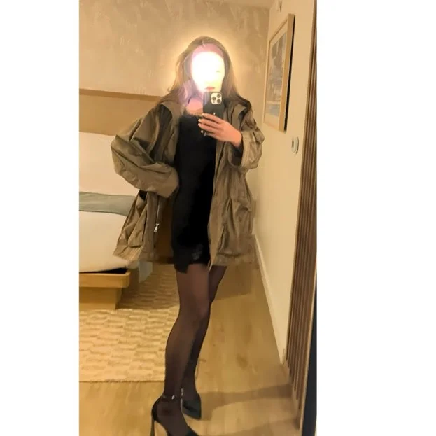 Mollani Maui escort gallery image
